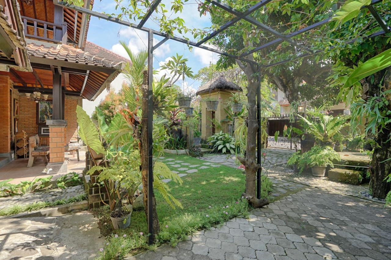 Katang - Katang Guest House Denpasar Zewnętrze zdjęcie